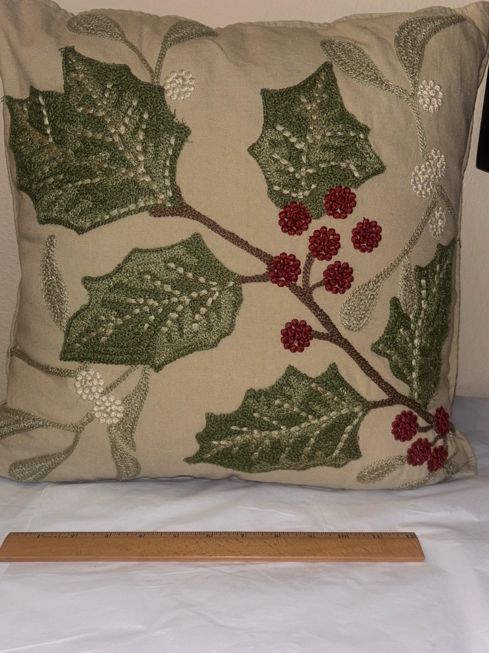 Vintage pier 1 Holiday Holly Embroidered Throw Pillow - Green & Red
